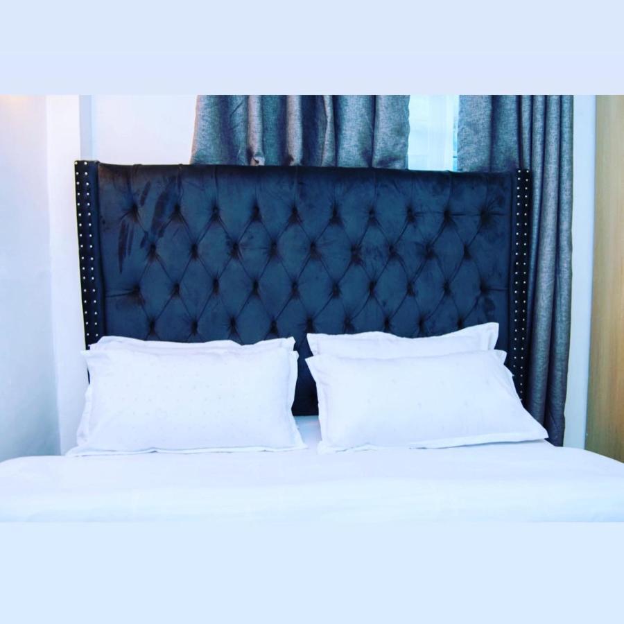 Sandalwood Suites Nakuru - Studios & One Bedroom Suites ภายนอก รูปภาพ