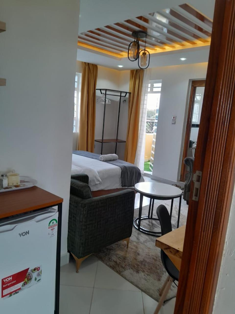 Sandalwood Suites Nakuru - Studios & One Bedroom Suites ภายนอก รูปภาพ